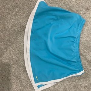 Nike skort medium